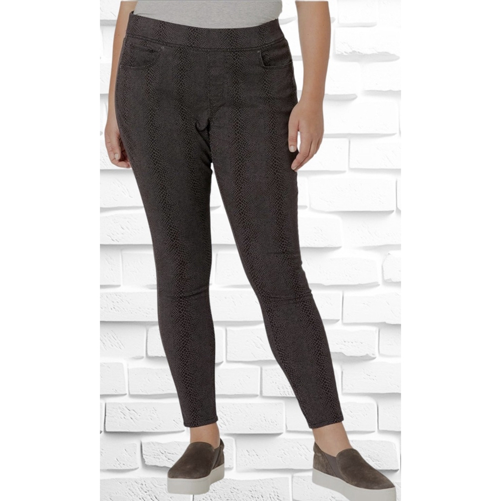 Levi’s Women’s Size 24W Black Snakeskin Pull-On Plus Size High Rise Leggings